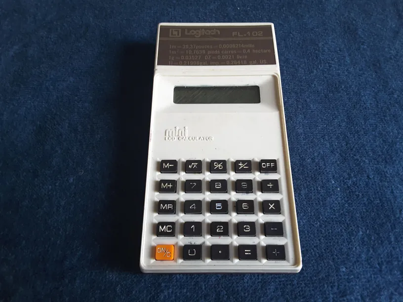 Authentique Calculatrice Vintage Logitech FL-102 – Modèle Rétro LCD Années 80 avec Table de Conversion – Image 7