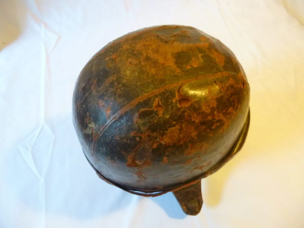 Rare casque moto vintage en cuir années 30/50 – Idéal collection et déco rétro – Image 3