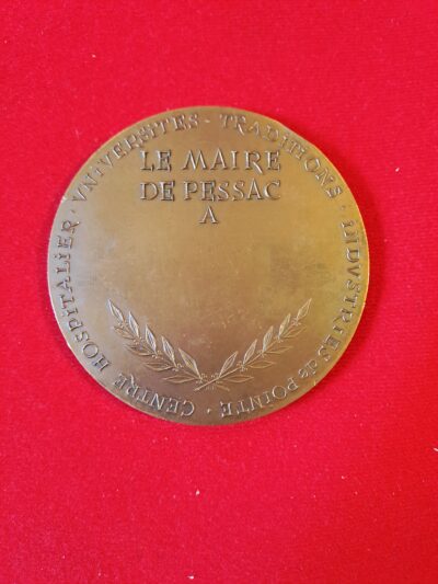 Médaille de la ville de Pessac en Gironde, 33600, non décernée, vierge de toute inscription personnalisée