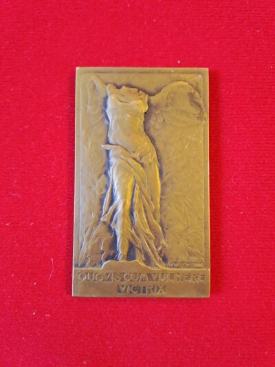Plaque Médaille des Mutilés De Guerre, 1914 – 1918, QUOVIS CUM VULNERE VICTRIX, Victoire de Samothrace par Édouard Blin d’après l’antique