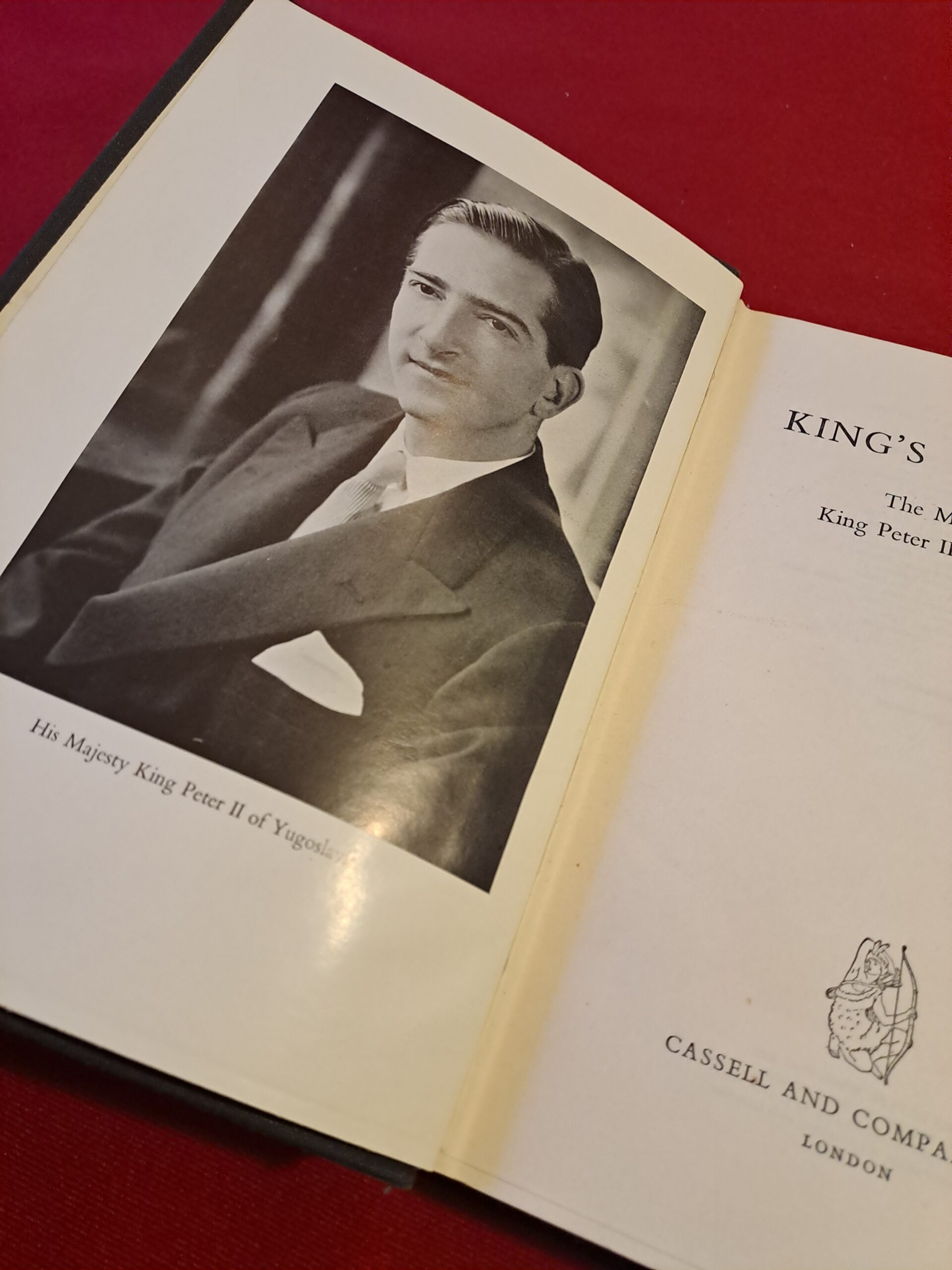 Édition Originale Rare (1955) - A King's Heritage : Memoirs of King Peter II – Image 3